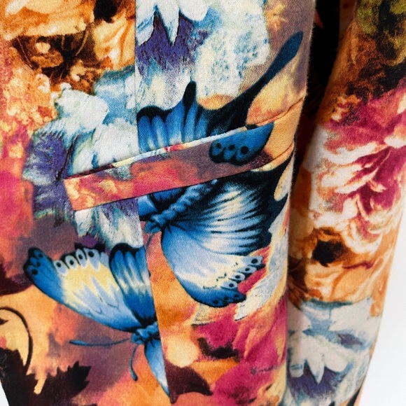 Ovi floral short Blazer/Jacket - Picture 3 of 5